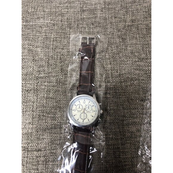 Mens Quartz Analog Wrist Watch with 3 Subdials Brown Band Luminous Hands - Picture 2 of 3